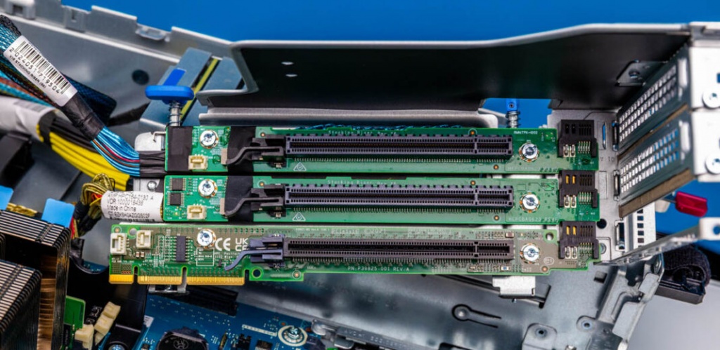 HPE-ProLiant-DL145-Gen11-Stacking-Risers-1-1068x521.jpg